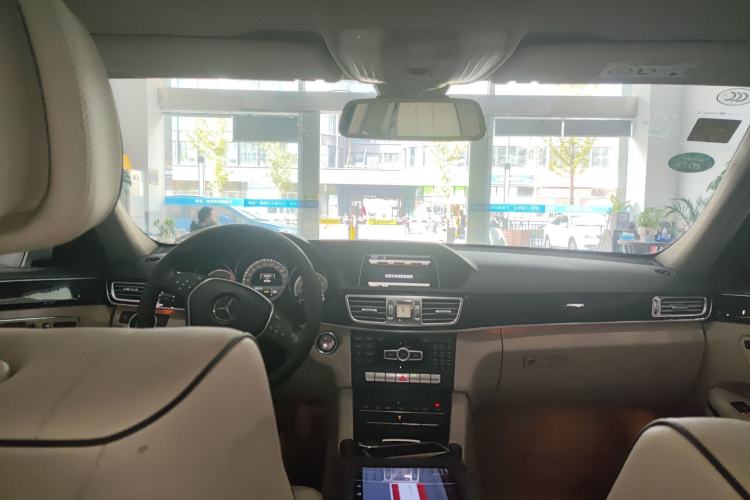 Used Mercedes-Benz E-Class 2015 E 260 L Sport Edition
