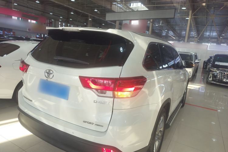 Used Toyota Highlander 2018 2.0T Four-Wheel Drive Luxury Edition 7 Seats China V Emission Standard
