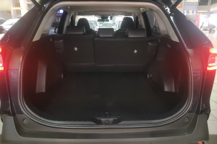 Used Toyota Wildlander 2020 2.0L CVT 4x4 Luxury Edition
