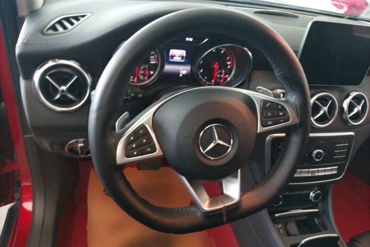 Used Mercedes-Benz GLA 2019 GLA 200 Fashion Model