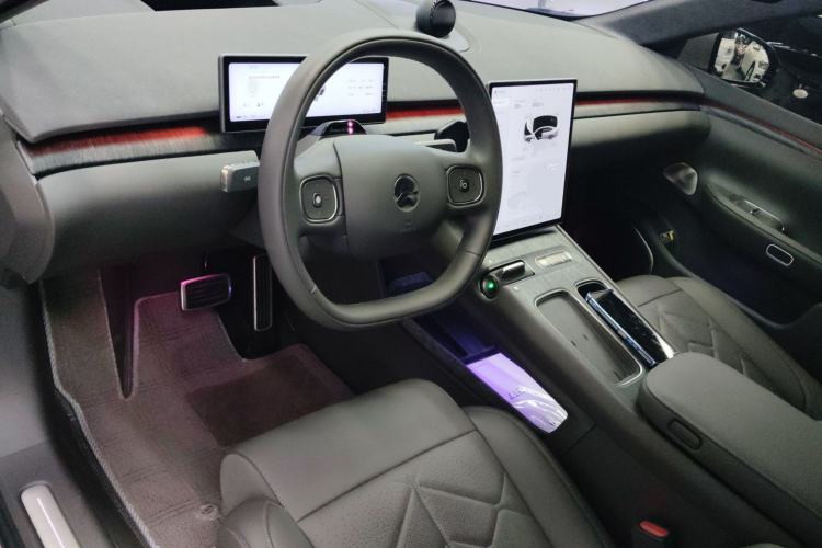 Used Nio ET7 2024 75 kWh Executive Signature Edition
