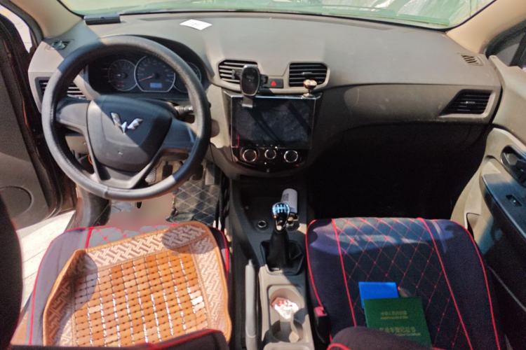 Used Wuling Hongguang 2014 1.5L S Standard Version