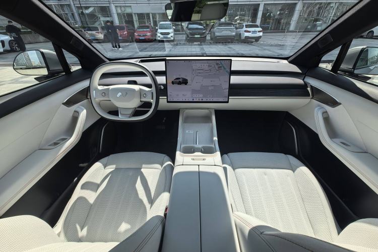 Used ONVO L60 2024 60 kWh Rear-Drive Version
