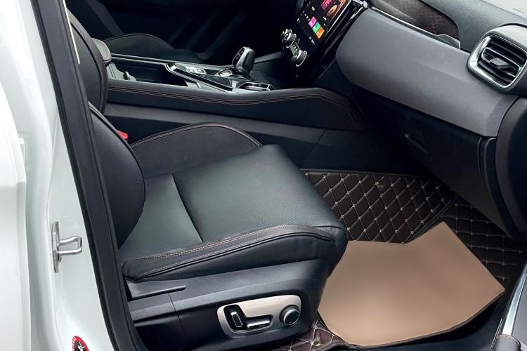 Used Lynk & Co 02 2018 1.5T DCT Two-Wheel Drive Pro Version China V Emission Standard
