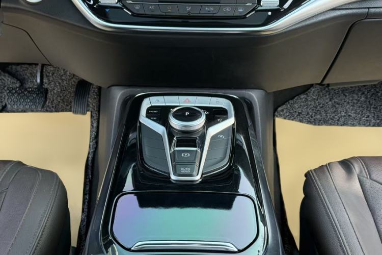 Used SAIC MAXUS G20 2020 2.0T Gasoline Automatic Luxury Edition
