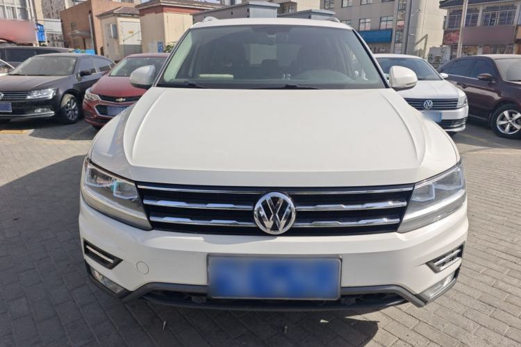 Used Volkswagen Tiguan L 2020 330TSI Automatic Two-Wheel Drive Smart Luxury Edition China VI Standard
