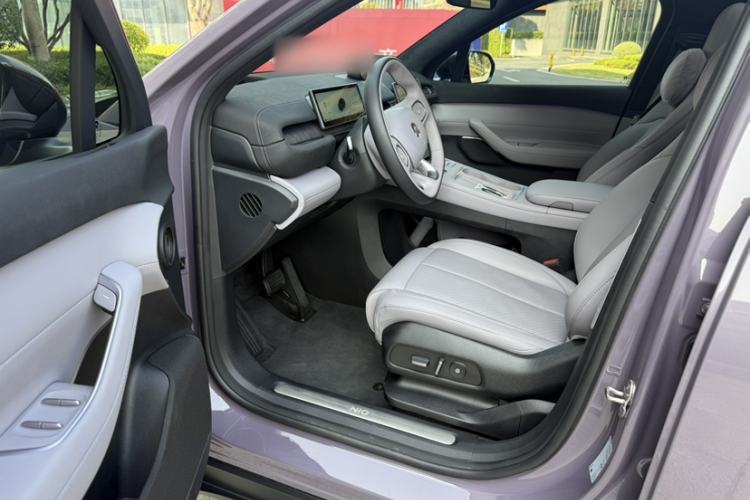 Used Nio EC6 2024 75 kWh