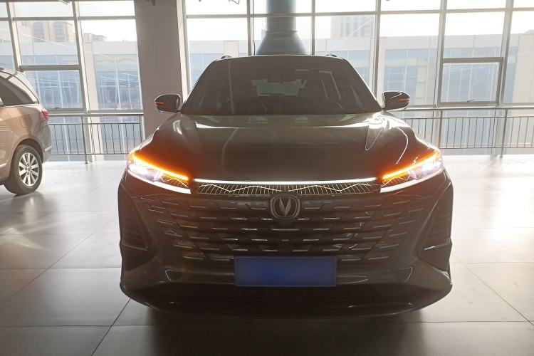 Used Changan CS75 PLUS 2024 3rd Generation Champion Edition 1.5T Intelligent Drive Dynamic Model
