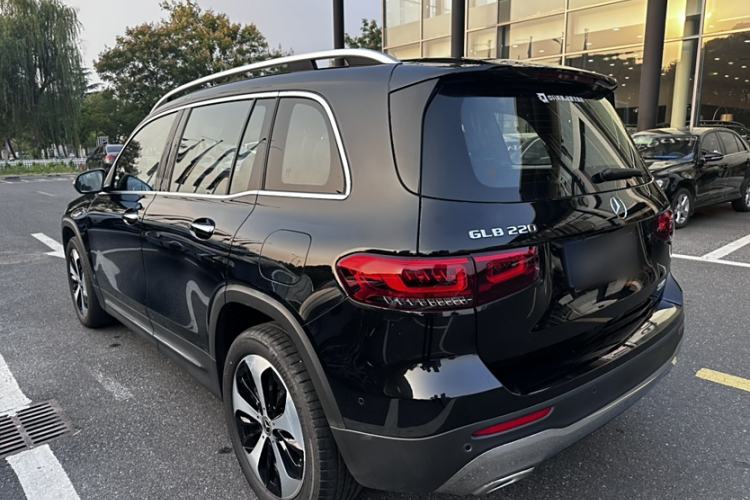 Used Mercedes-Benz GLB 2023 GLB 220 Fashion Model