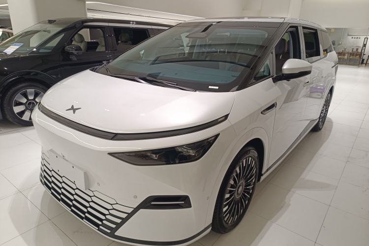 Used XPeng X9 2025 740 Ultra-Long Range Max