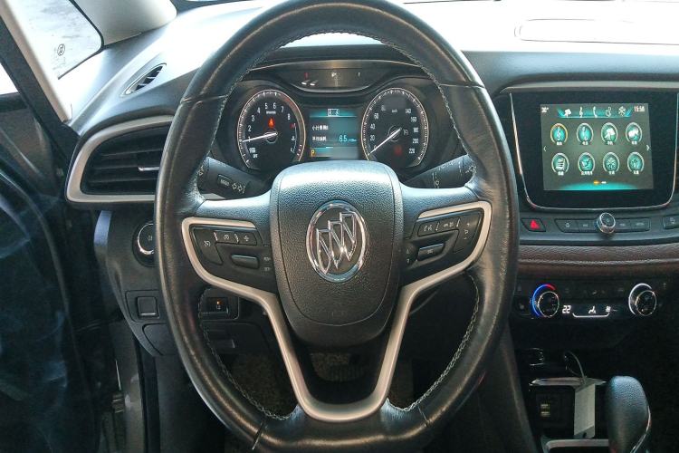 Used Buick GL6 2018 18T 6-Seater Luxury Model
