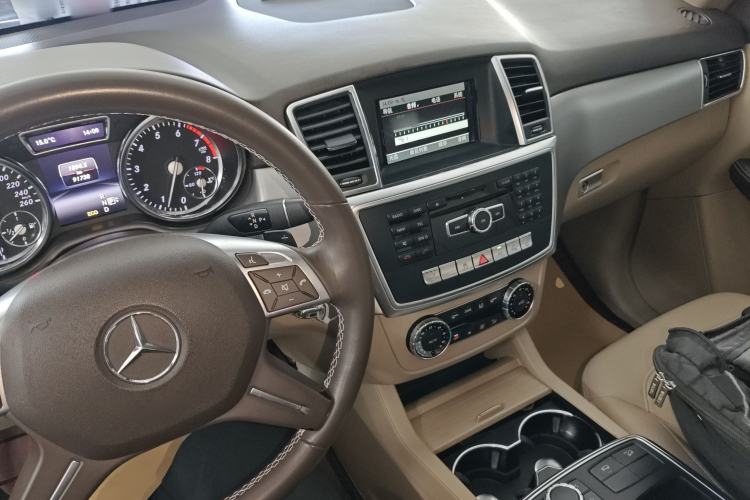 Used Mercedes-Benz M-Class 2014 ML 320 4MATIC