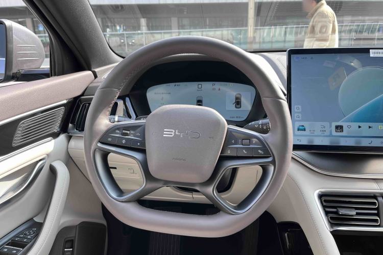 Used BYD Song PLUS New Energy 2025 EV with 605 km Range – Flagship Version
