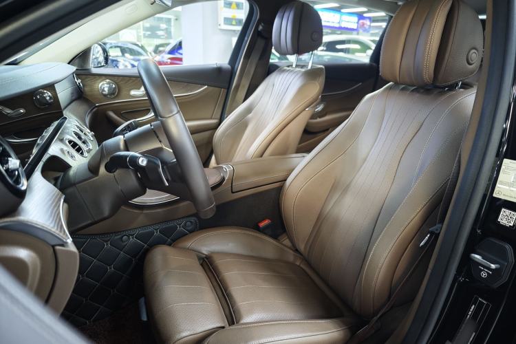 Used Mercedes-Benz E-Class 2023 E 260 L
