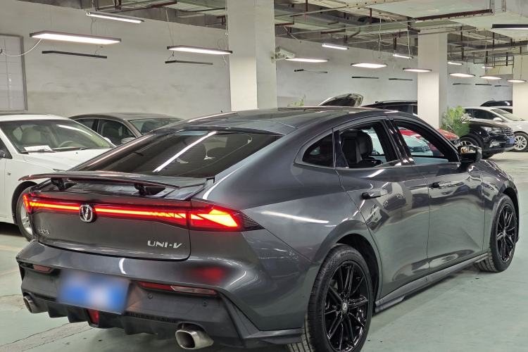 Used Changan UNI-V 2022 1.5T Prestige Version
