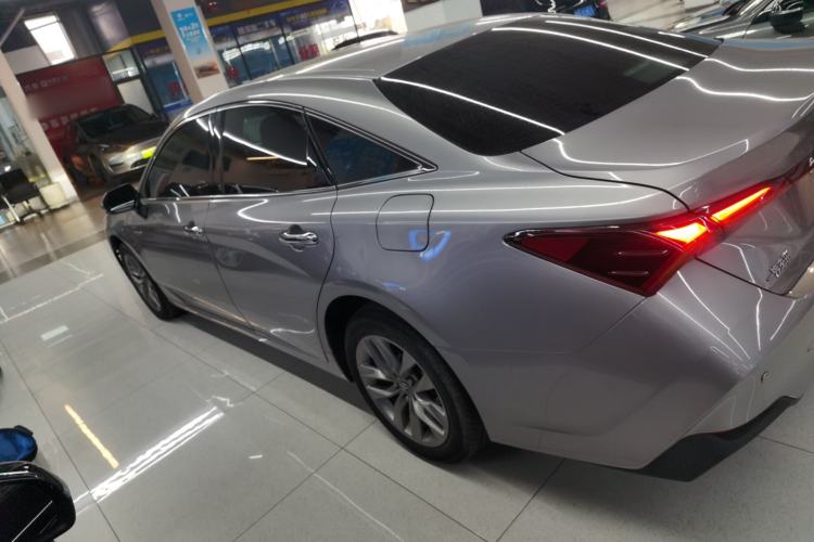 Used Toyota Avalon 2019 Dual-Engine 2.5L Luxury Edition China VI Standard

