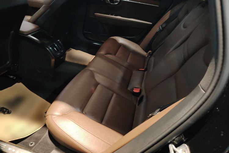 Used Volvo S90 2020 Facelifted T5 Zhiyi Luxury Edition