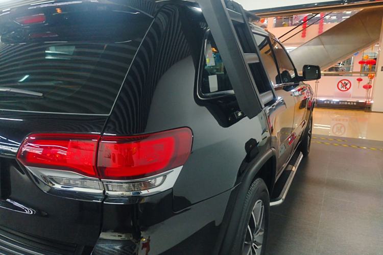 Used  Grand Cherokee 2020 3.0L Professional Navigation Edition
