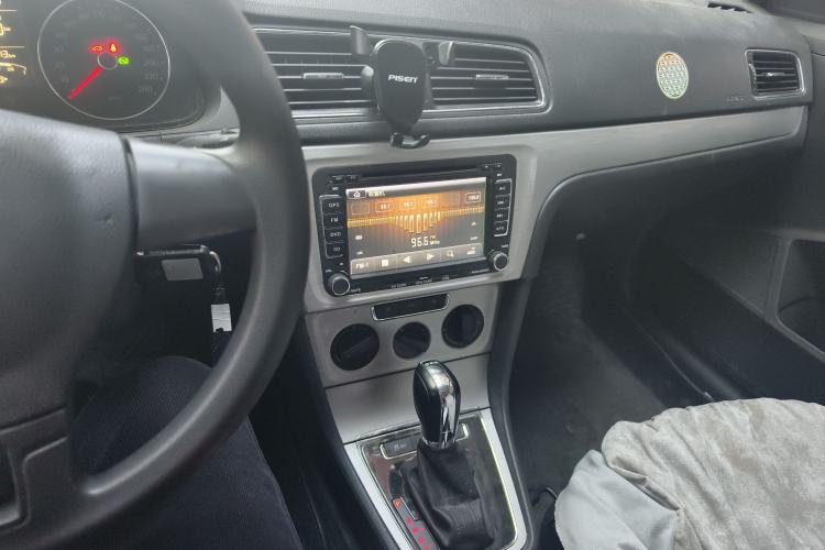 Used Volkswagen Lavida 2013 Revised Version 1.4 TSI DSG Comfort Edition
