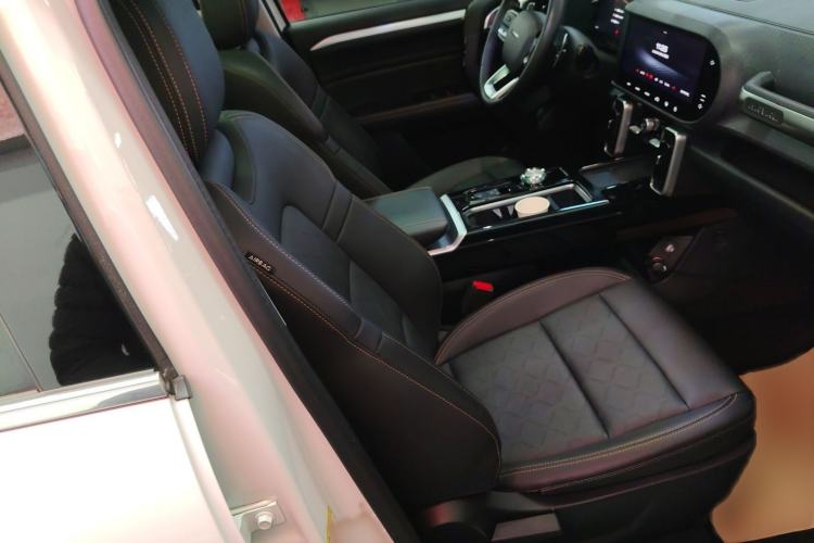 Used Haval DARGO 2022 2.0T DCT Two-Wheel Drive Huazhong Hound Edition
