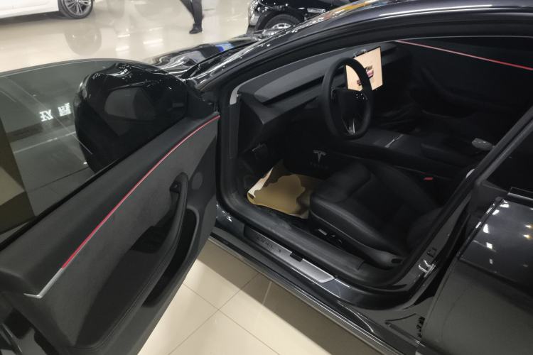 Used Tesla Model 3 2023 Long-Range All-Wheel-Drive Version