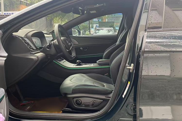 Used BYD Han 2022 EV 610 km All-Wheel-Drive Qianshan Cui Limited Edition
