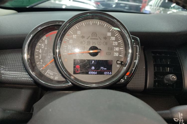 Used  MINI 2016 1.5T COOPER
