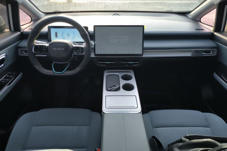 Used AION Y 2023 Plus 610 Enjoy Edition