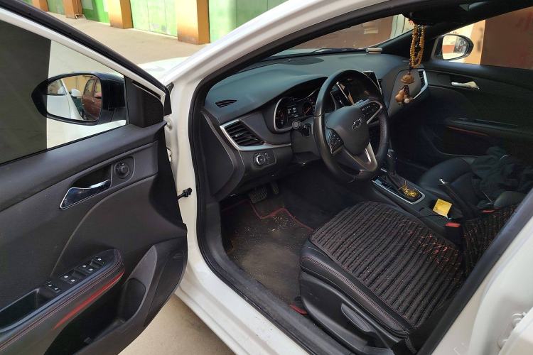 Used Chevrolet Monza 2019 RS 330T Automatic Comfort Edition China VI Standard
