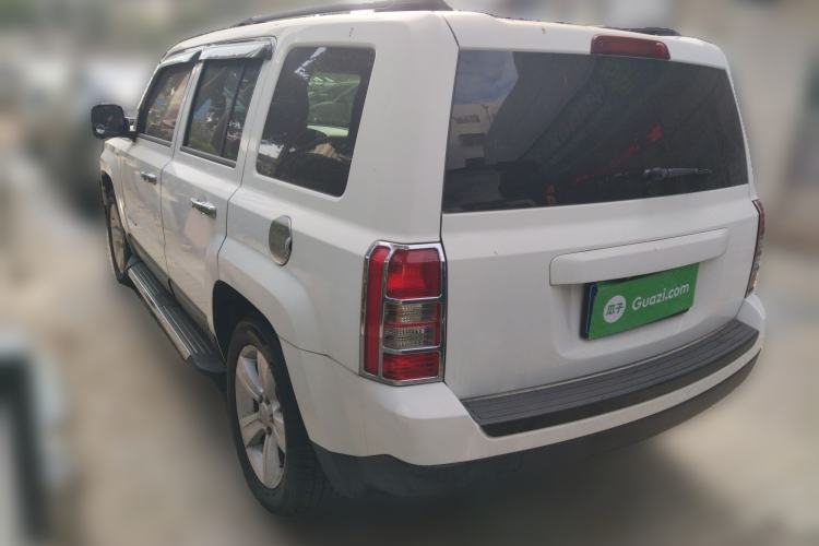 Used  Patriot 2015 2.4L Sport Edition
