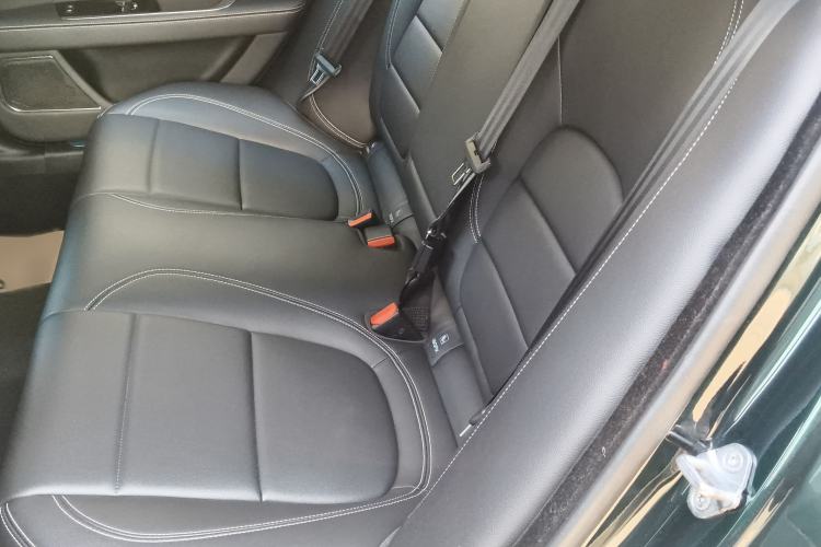 Used Jaguar XEL 2023 2.0T 200 PS R-DYNAMIC Youth Sports Edition
