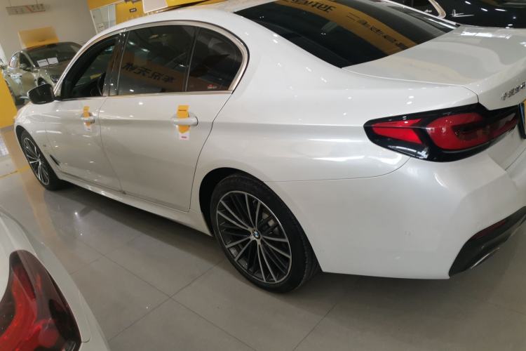 Used BMW 5 Series 2022 Restyled 530Li Leading Edition M Sport Package
