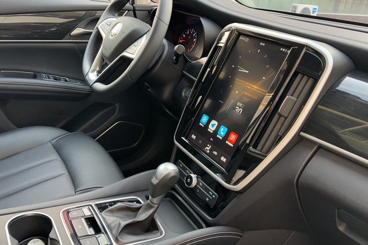 Used BYD Song MAX 2018 1.5T Automatic Smart Connect Elite Model with 6 Seats
