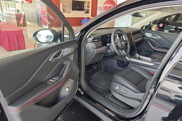 Used Hongqi HS7 PHEV 
