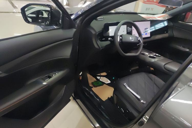 Used Changan CS75 PLUS 2025 4th Generation UItra 2.0T New Blue Whale – Smart & Powerful Version
