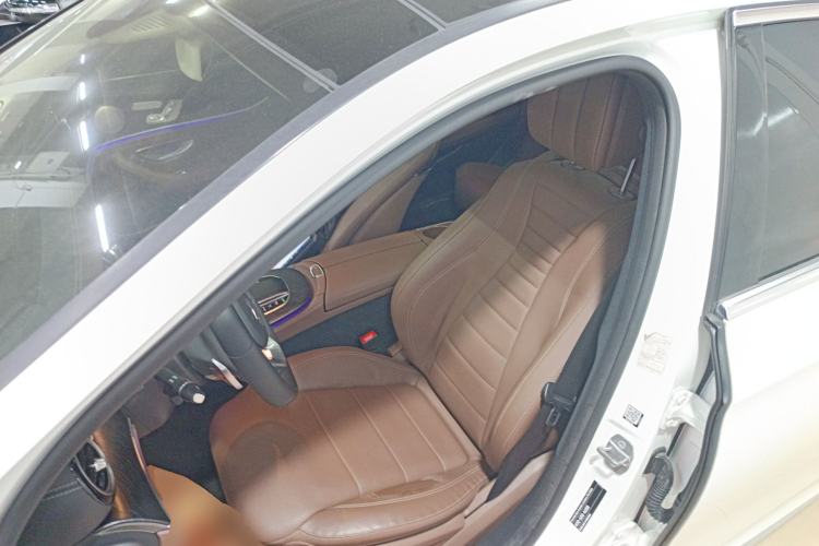 Used Mercedes-Benz E-Class 2019 E 300 L Sporty and Stylish Model