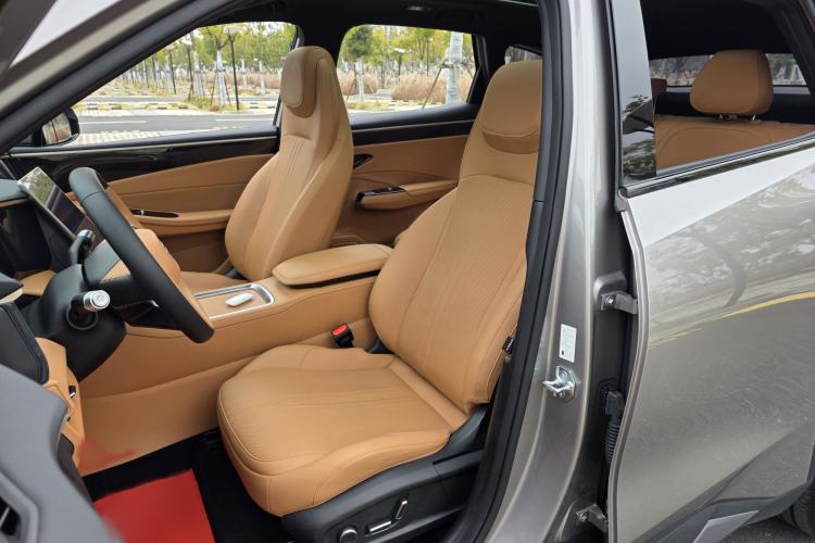 Used  L7 2025 EM-i 115km Exploration+ Edition
