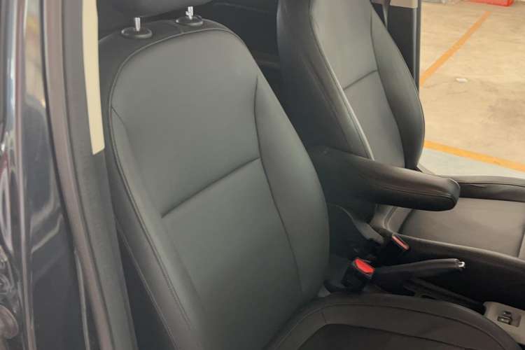 Used ORA Black Cat 2022 301km Base Version Ternary Lithium
