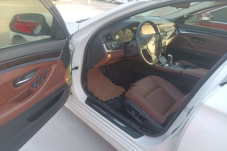 Used BMW 5 Series 2014 530Li Leading Model

