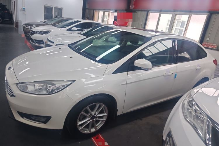 Used Ford Focus 2015 Sedan EcoBoost 125 Automatic Supreme Style Edition
