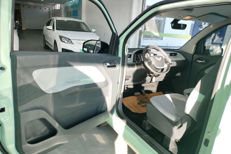 Used Wuling Hongguang MINIEV 2021 Macaron Fashion Model Lithium Iron Phosphate
