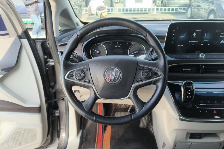 Used Buick GL8 2021 Land Cruiser Executive Class 652T Luxury Model
