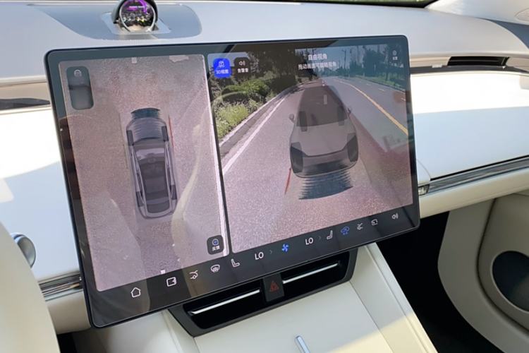 Used Hima Luxeed R7 2024 All-Electric 802 km Max
