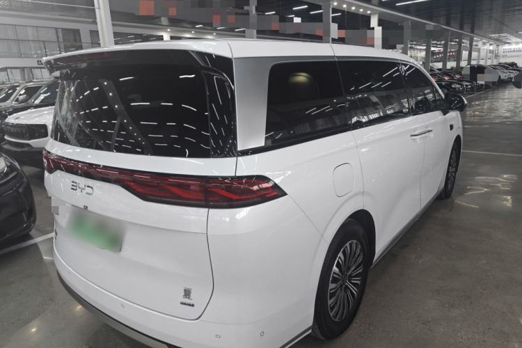 Used BYD Xia 2025 DM-i 1.5T 180km Excellence Model
