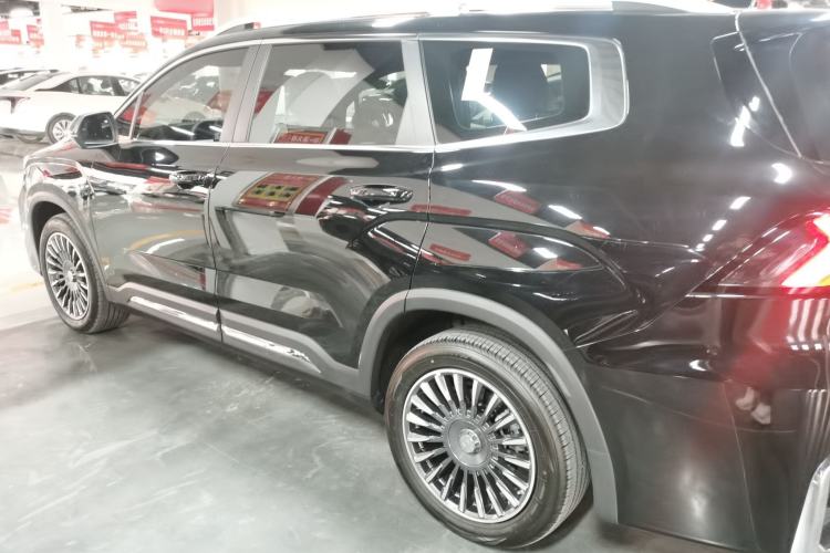 Used Geely Auto Haoyue L 2025 2.0T DCT Luxury Edition