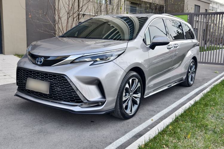 Used Toyota Granvia 2022 2.5L Hybrid Prestige Edition