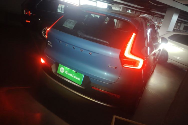 Used Volvo XC40 2023 B4 4x4 Smart Luxury Edition