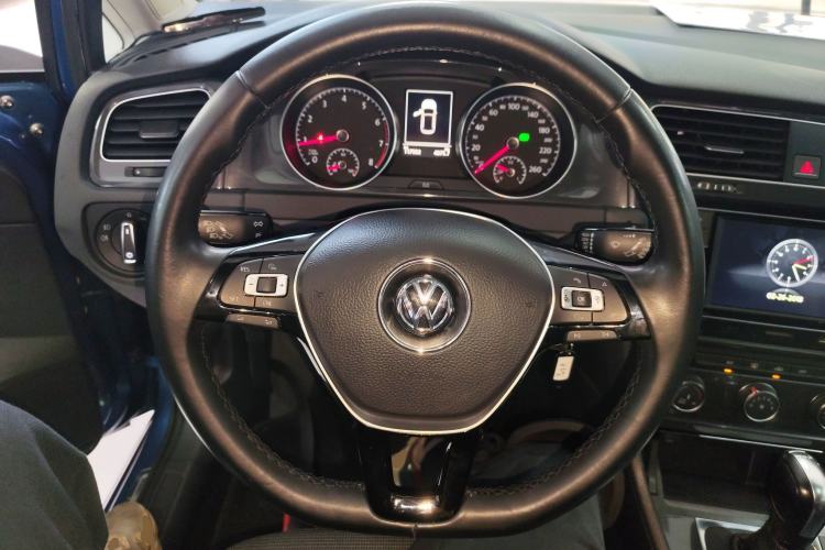 Used Volkswagen Golf 2018 230TSI Automatic Comfort Model
