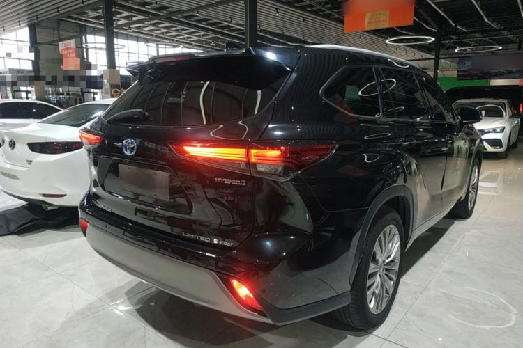 Used Toyota Highlander 2022 Dual-Engine 2.5L Four-Wheel Drive Supreme Edition 7-Seater
