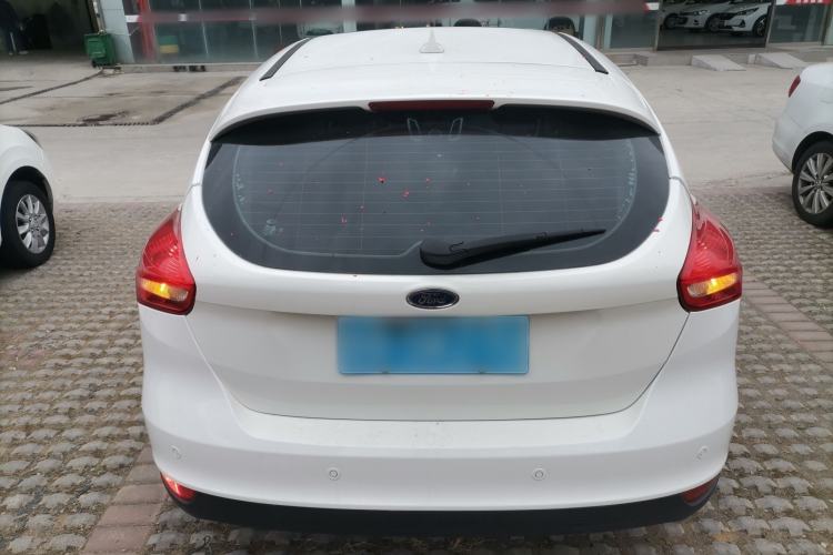 Used Ford Focus 2015 Hatchback 1.6L Automatic Fashion Edition
